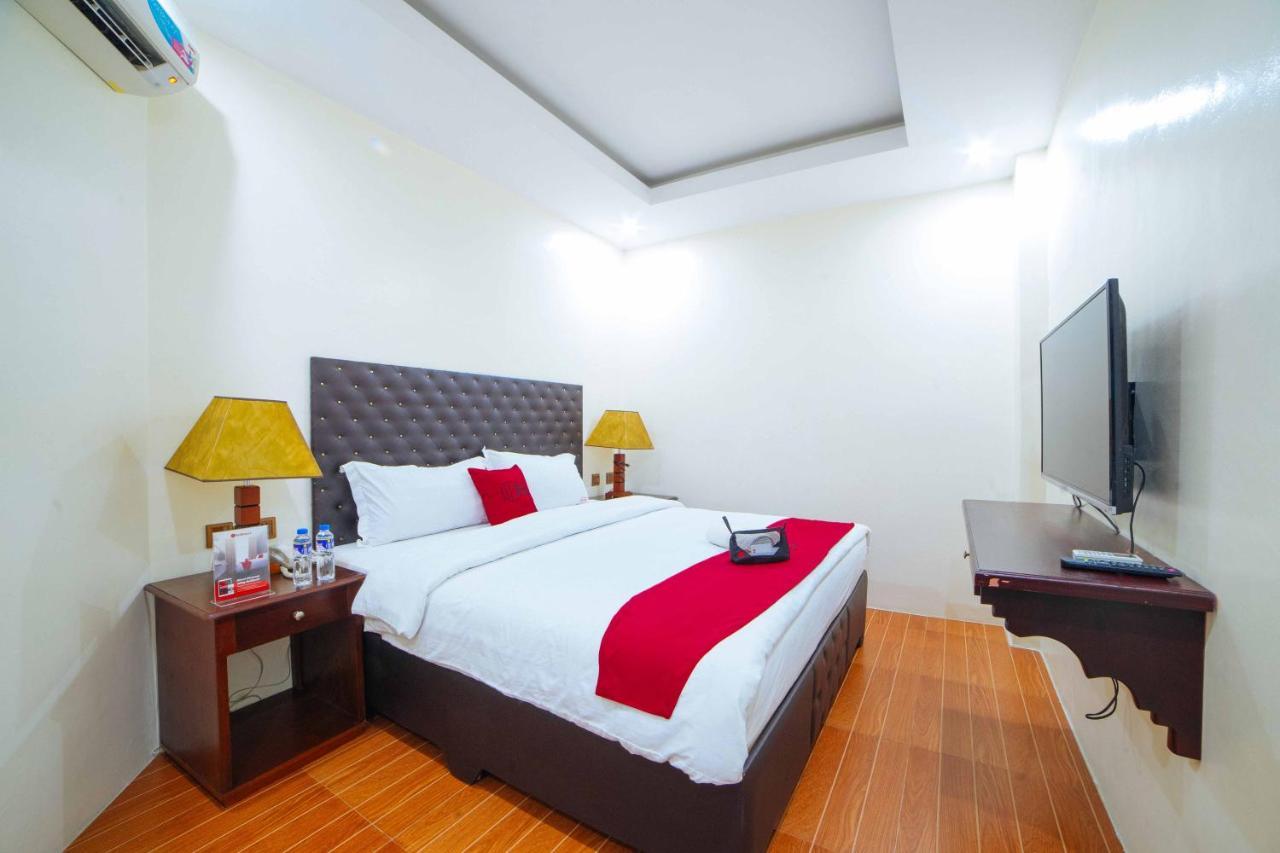 เรดดอร์ซ พลัส แอท บาลิบาโก อังเคเลสซิตี้ Hotel อังเฮเลส ภายนอก รูปภาพ