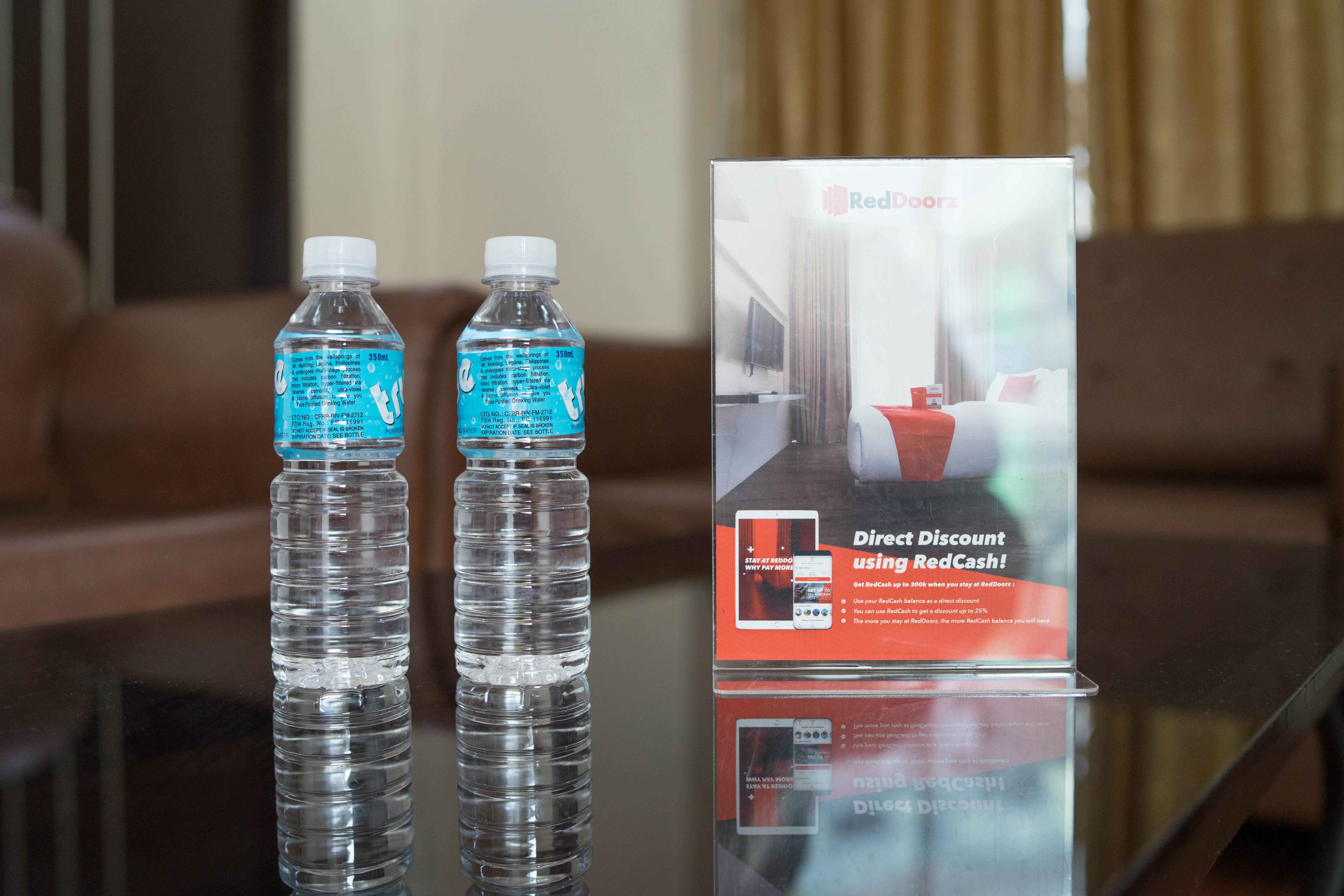เรดดอร์ซ พลัส แอท บาลิบาโก อังเคเลสซิตี้ Hotel อังเฮเลส ภายนอก รูปภาพ