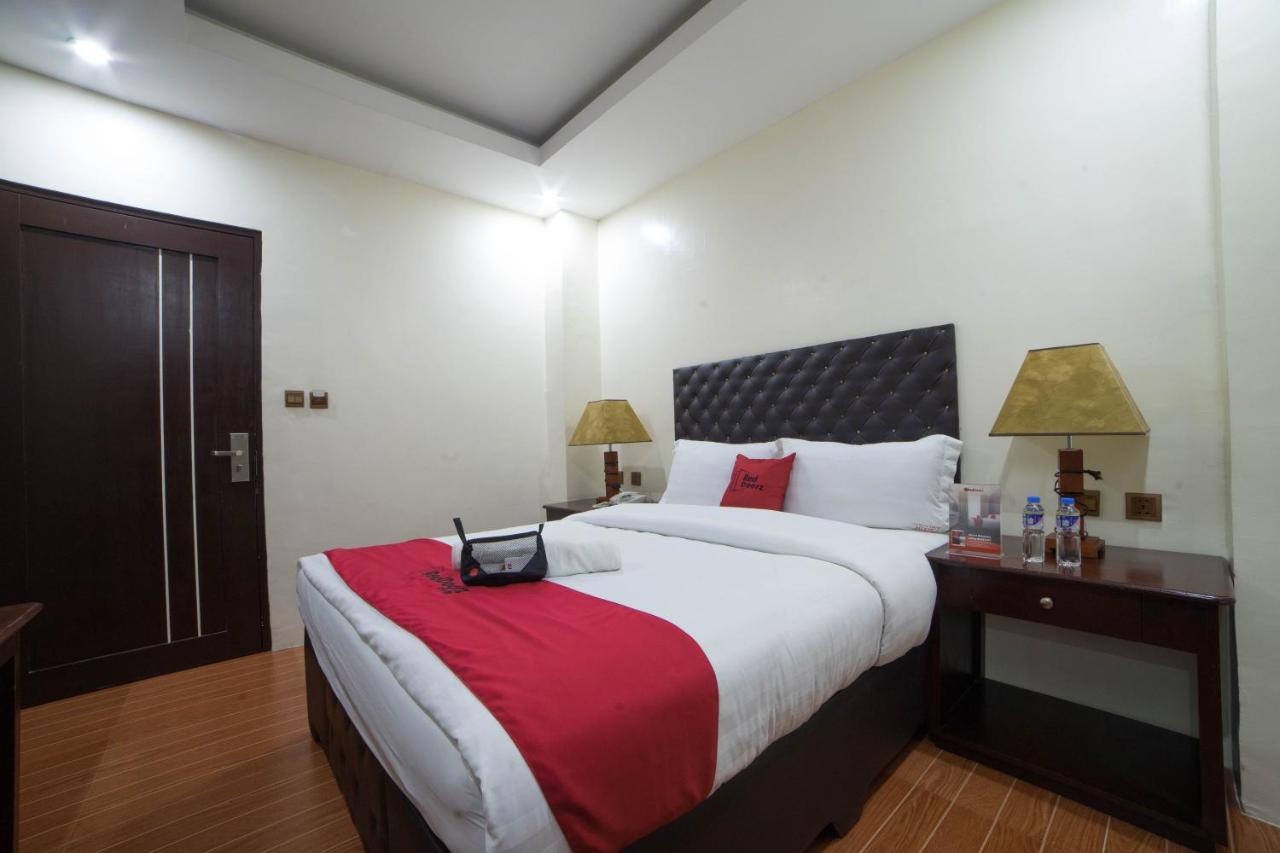 เรดดอร์ซ พลัส แอท บาลิบาโก อังเคเลสซิตี้ Hotel อังเฮเลส ภายนอก รูปภาพ