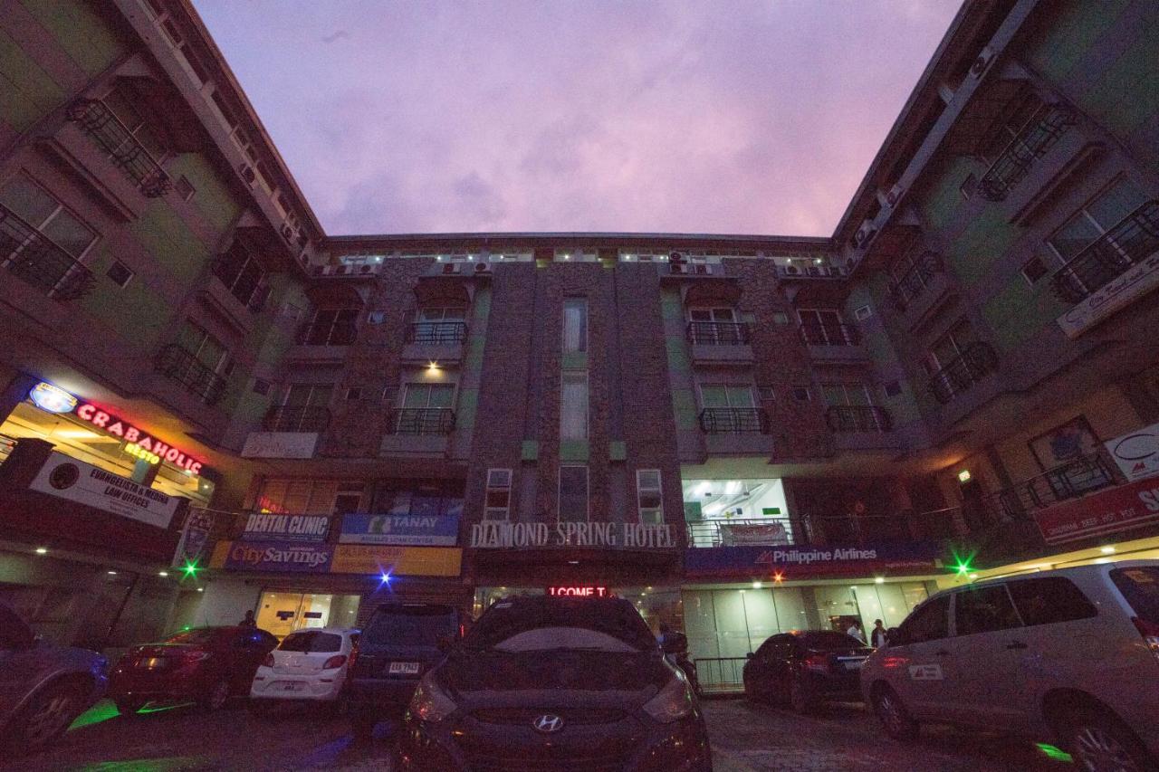 เรดดอร์ซ พลัส แอท บาลิบาโก อังเคเลสซิตี้ Hotel อังเฮเลส ภายนอก รูปภาพ