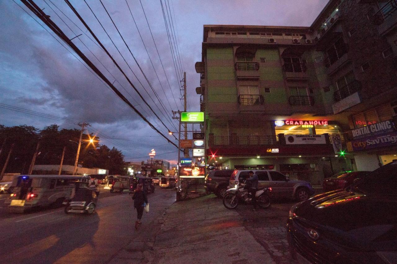 เรดดอร์ซ พลัส แอท บาลิบาโก อังเคเลสซิตี้ Hotel อังเฮเลส ภายนอก รูปภาพ